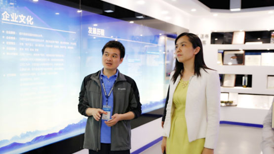 共青团深圳市委书记蔡颖调研万象城体育