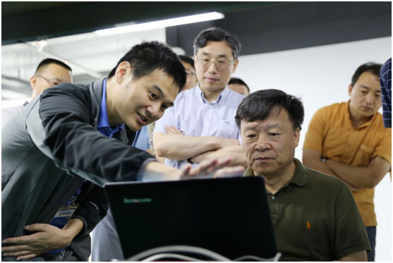 中国工程院高文院士莅临万象城体育考察